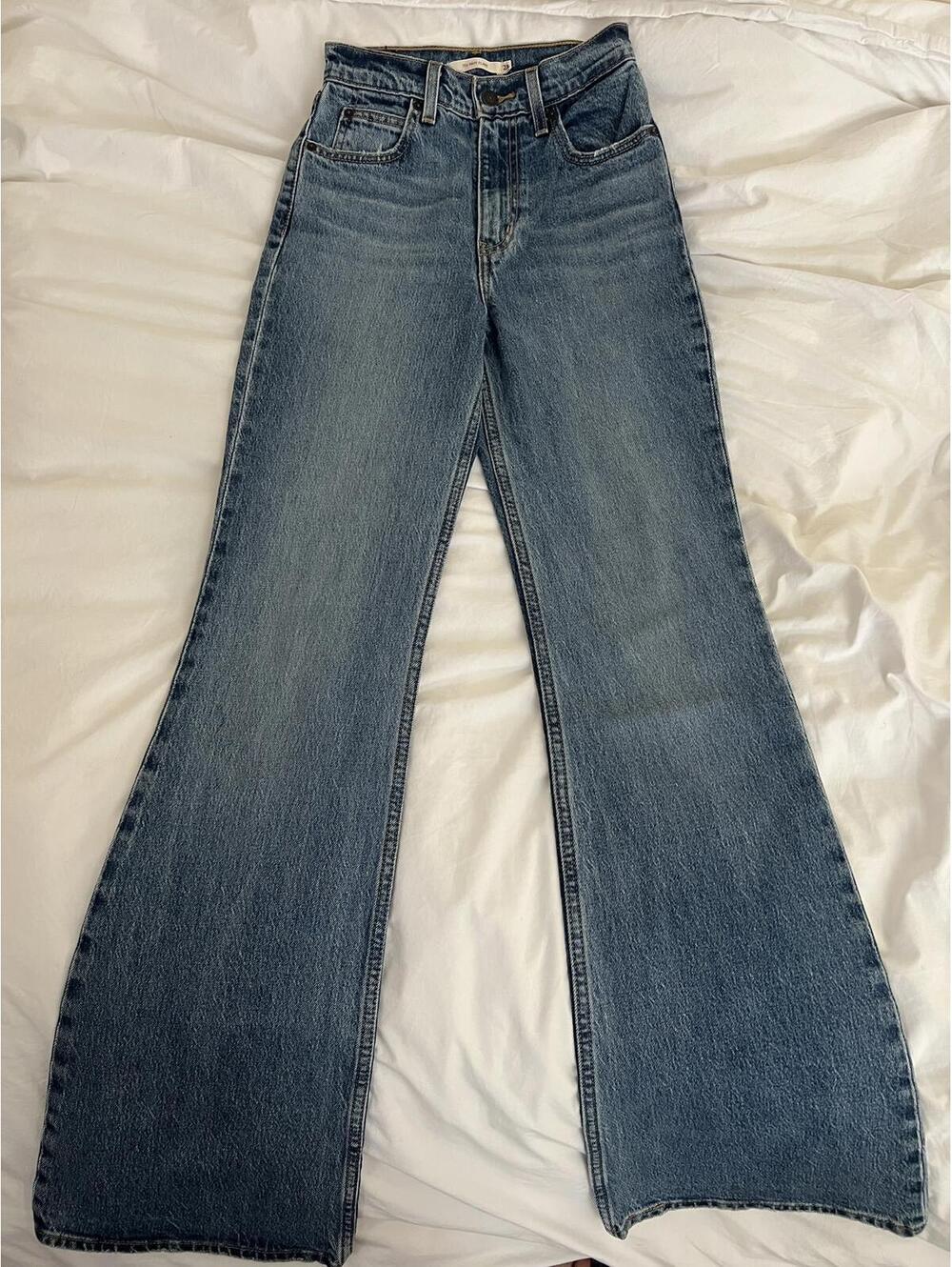Levis High Rise Flare - Stone washed - Picture 2 of 6
